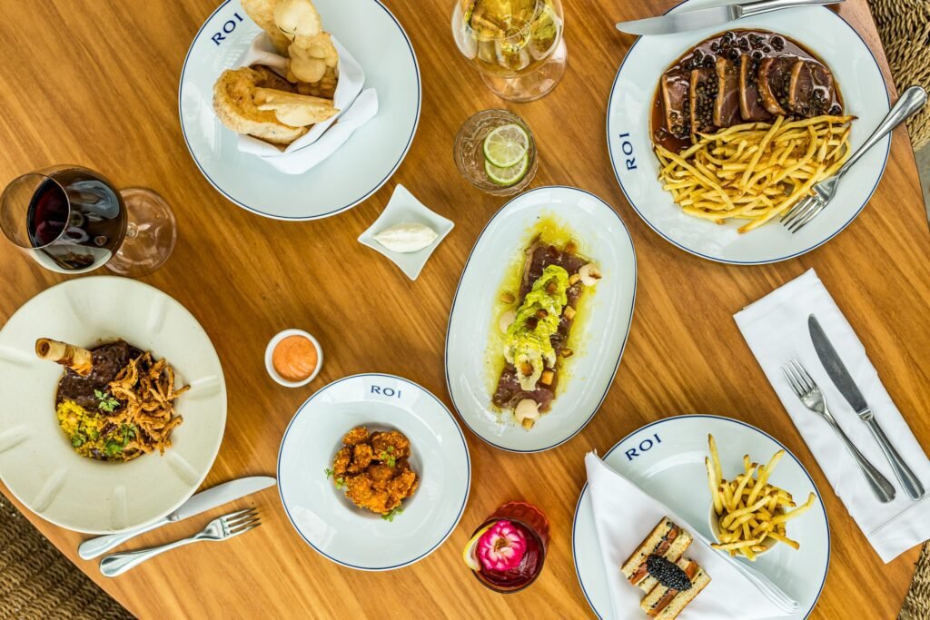 Prato do novo menu do Roi Méditerranée com destaque para o Le Dessert du Roi