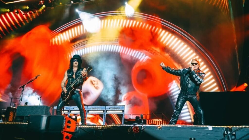 Guns N' Roses se apresentando no Monsters of Rock 2026