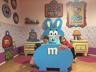 Crianças se divertindo no Parque da Mônica em São Paulo