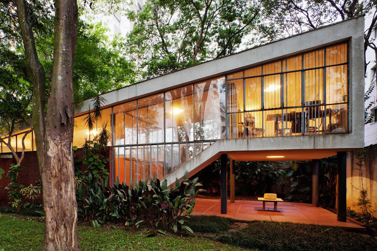 Casa Vilanova Artigas, uma obra-prima da arquitetura modernista em São Paulo.