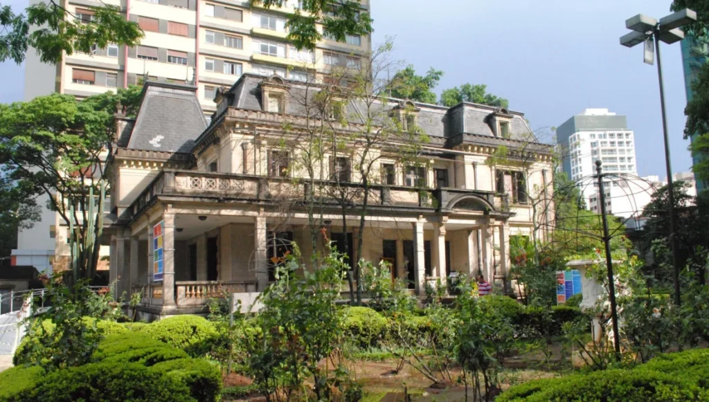 oficinas e contações de histórias nos Museus-Casas de São Paulo