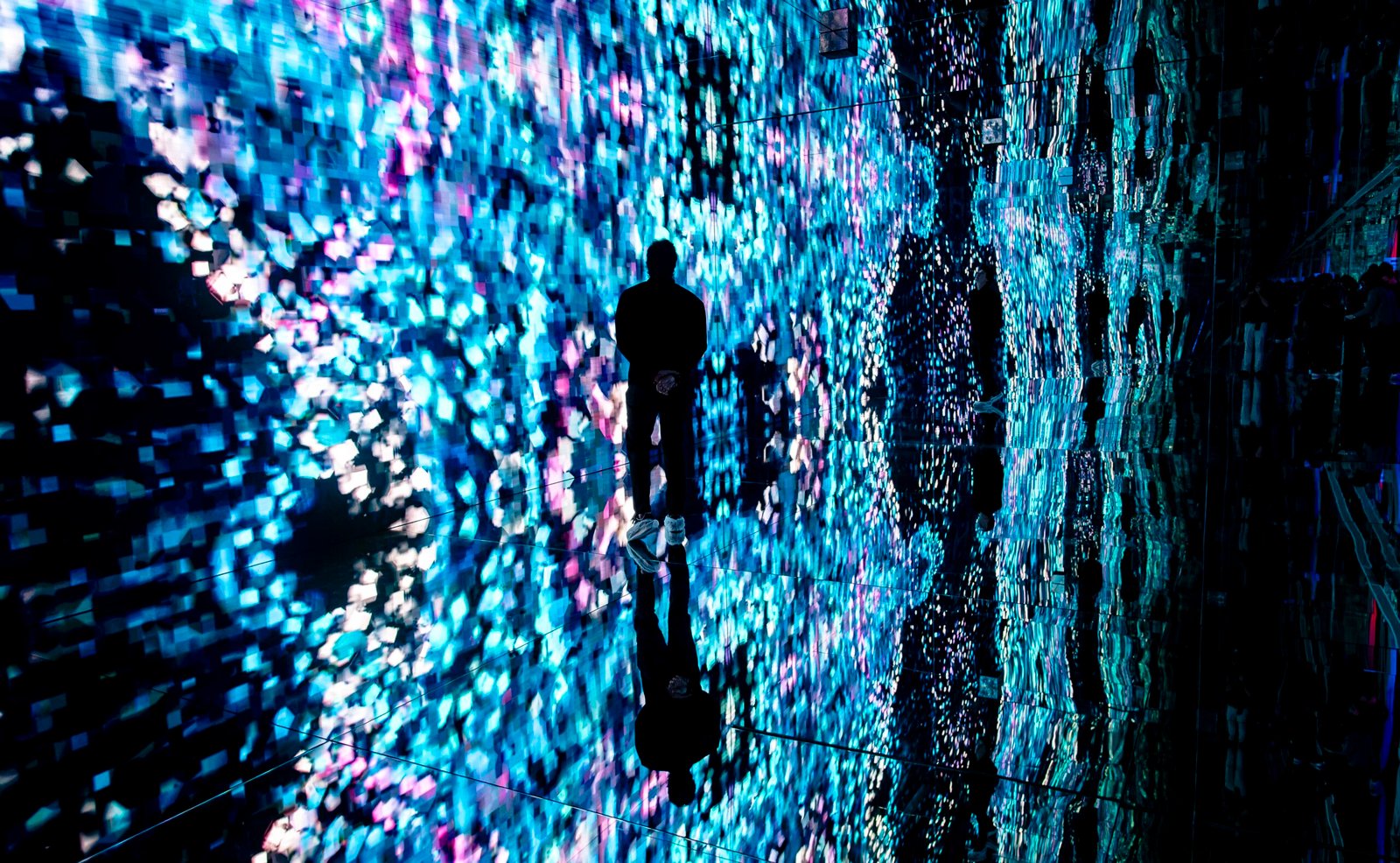 Nubank Arte Lab em São Paulo com exposição e eventos artísticos
